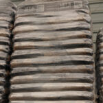 Pellet drzewny Lets niebieski palety magazyn Paleko z bliska