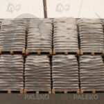 Pellet drzewny Solid na hali magazynowej Paleko
